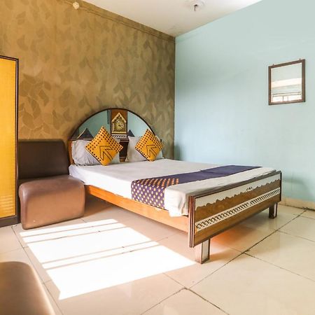Spot On 10470 Hollywood Joka Hotel Bhasa Zewnętrze zdjęcie