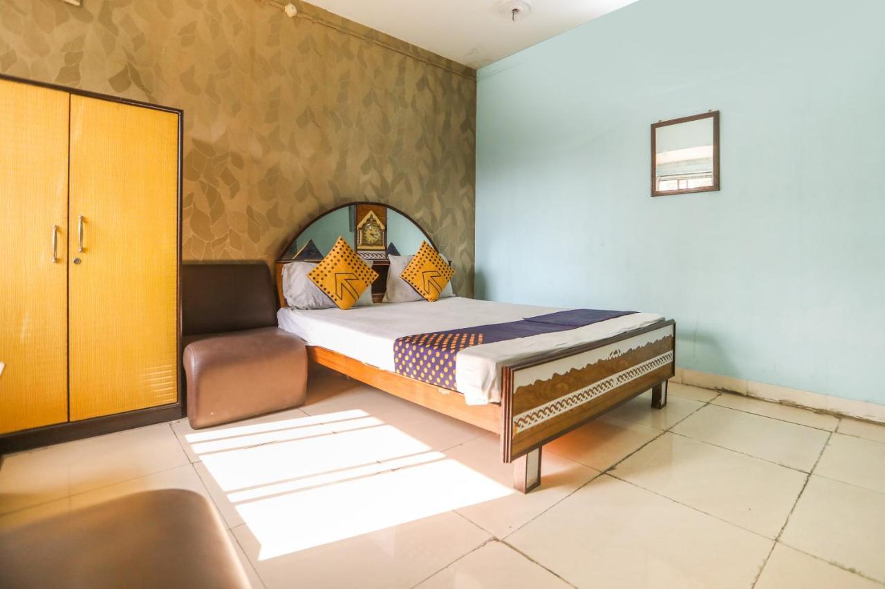 Spot On 10470 Hollywood Joka Hotel Bhasa Zewnętrze zdjęcie